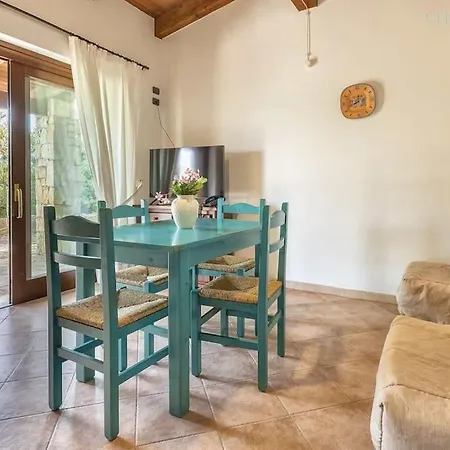 Villa Olivastri With Pool In The Nature Park Of Porto Conte