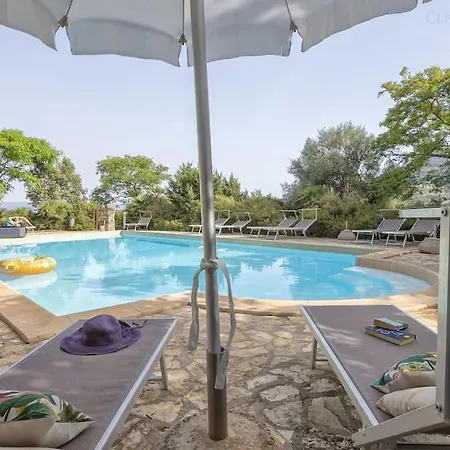 Olivastri With Pool In The Nature Park Of Porto Conte Villa *