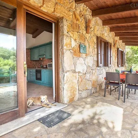 Olivastri With Pool In The Nature Park Of Porto Conte