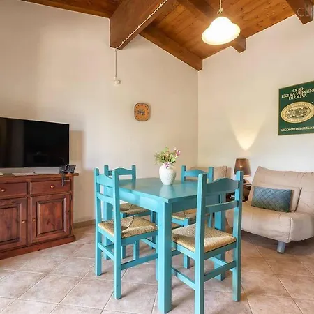 Villa Olivastri With Pool In The Nature Park Of Porto Conte *
