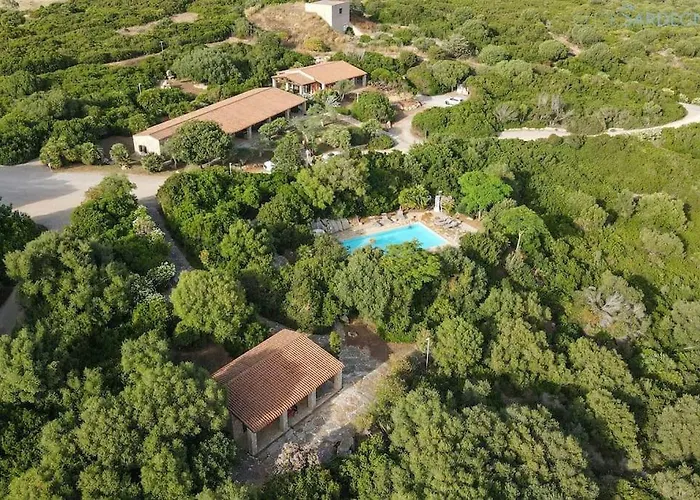 Olivastri With Pool In The Nature Park Of Porto Conte *