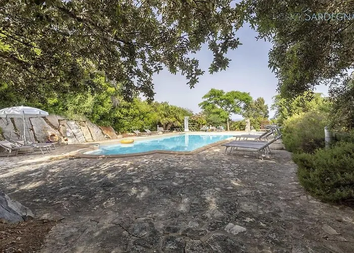 Olivastri With Pool In The Nature Park Of Porto Conte Villa *