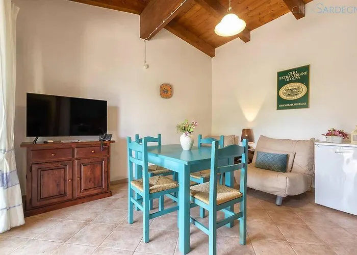 Villa Olivastri With Pool In The Nature Park Of Porto Conte *