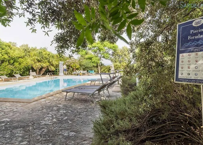Villa Olivastri With Pool In The Nature Park Of Porto Conte